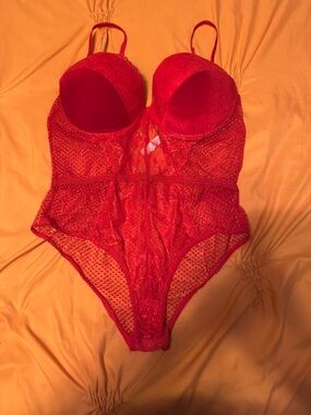 Fashion Nova Red Lace Underwire Bodysuit Teddy